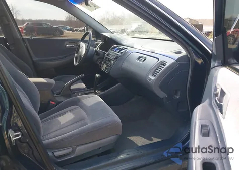 2000 Honda Accord 2.3 Lx z USA, uszkodzony, nr VIN 1HGCG5642YA013405